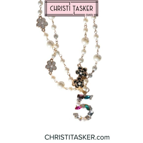 No. 5 Rhinestone & Pearl Camellia Flower Necklace - Picture 1 of 2